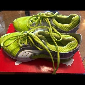 Puma  Girls Junior Sneakers